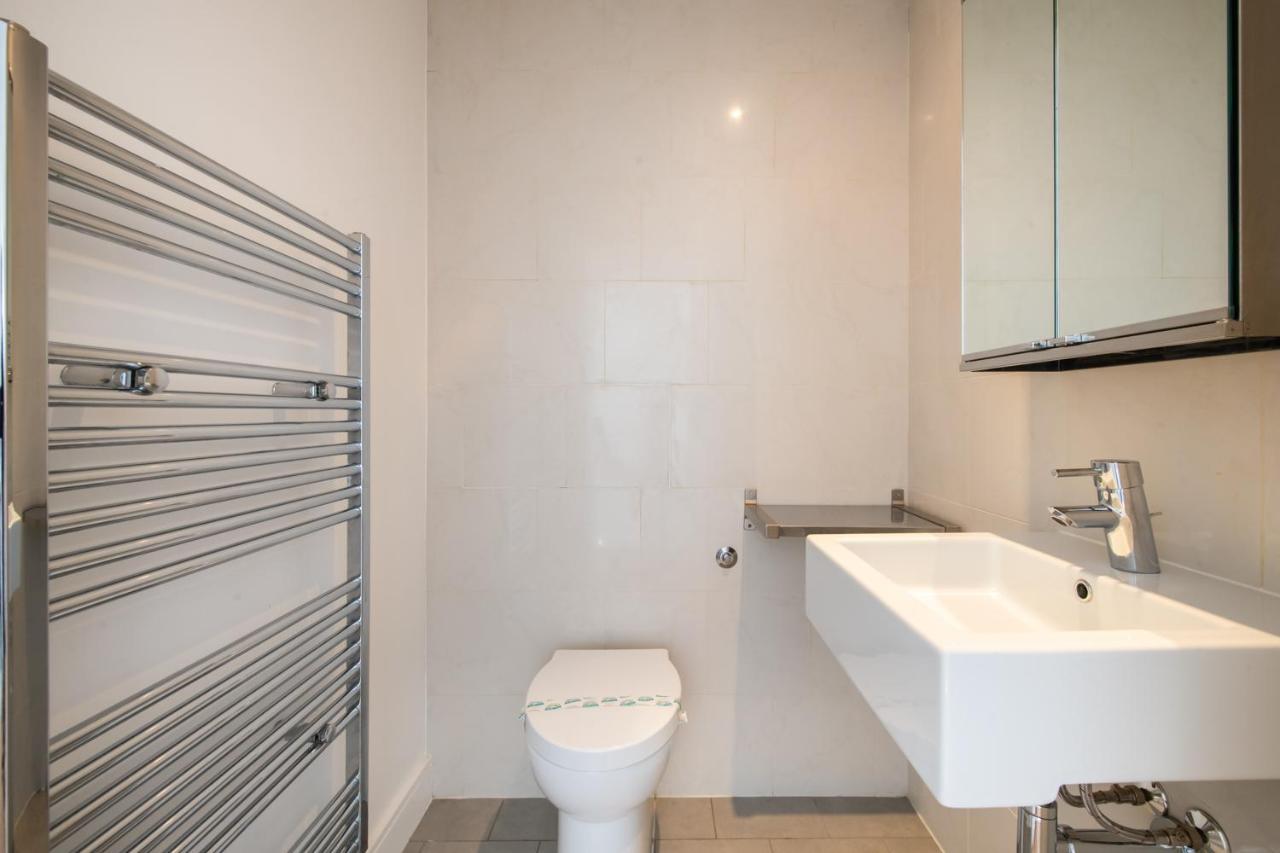 런던 2 Bed Flat In Clapham Common 아파트 외부 사진